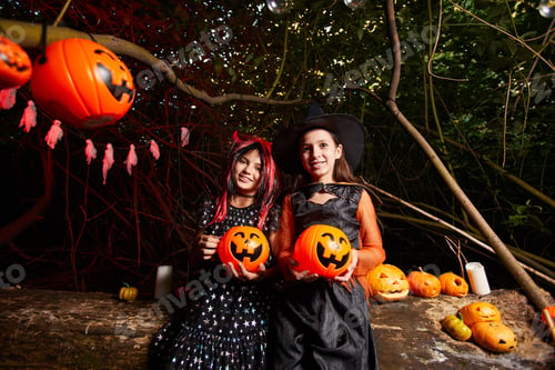 Preview: Two girls at the spooky party