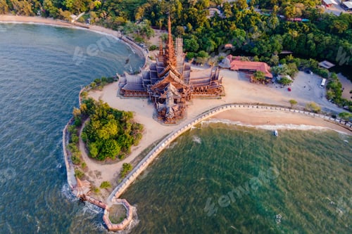 Preview: The Sanctuary of Truth wooden temple in Pattaya Thailand, sculpture of Sanctuary of Truth temple