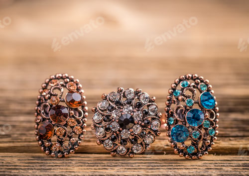 Preview: Close up of rings