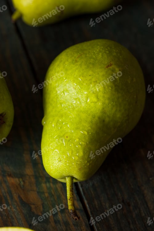Preview: Green Organic Bartlett Pears