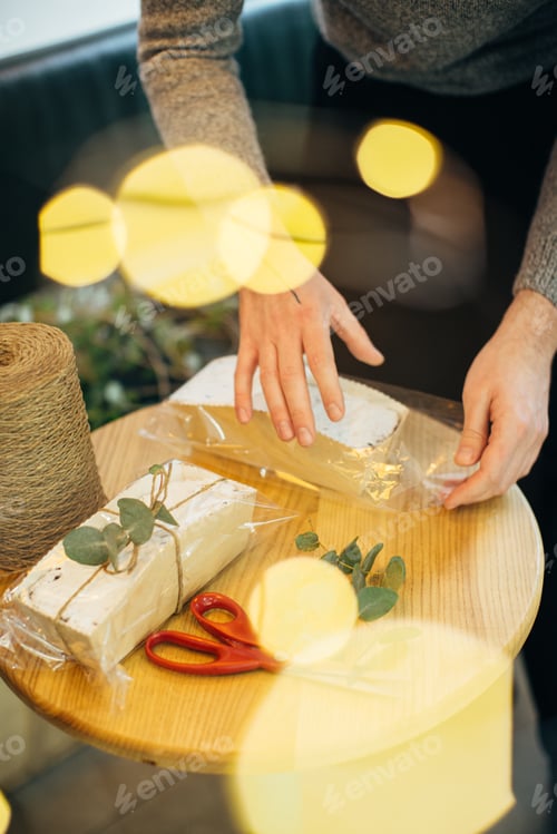 Preview: A baker packs a traditional English pudding.