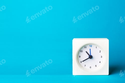 Preview: white clock on a blue background