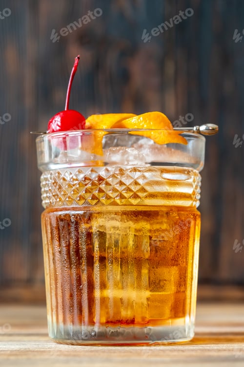 Preview: Old fashioned cocktail