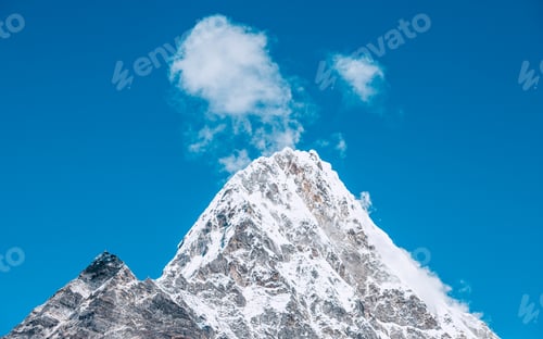 Preview: snow covered Mountain range