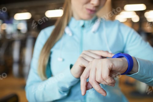 Preview: Fitness Device Close up