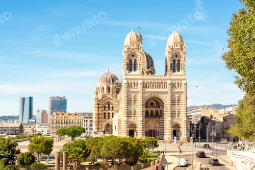 Preview: Majestic cathedral de Mayor of Marseille with two domed towers under a clear blue sky