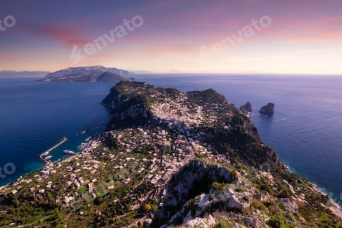 Preview: Touristic Town on Capri Island in Bay of Naples, Italy.