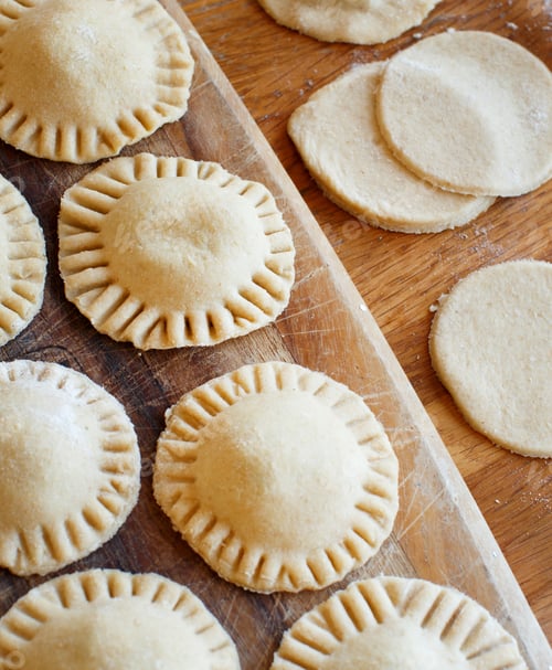 Preview: Making ravioli with ricotta cheese and spinach