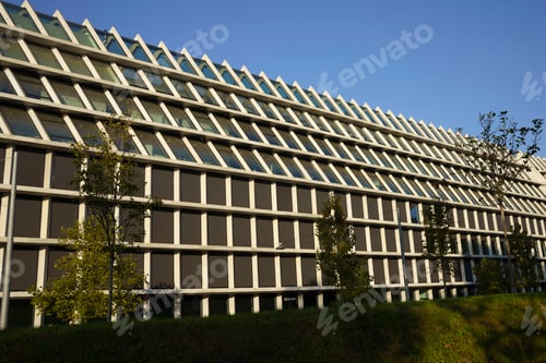 Preview: Milan: the Feltrinelli building along the Pasternak promenade