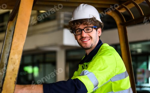 Preview: Engineer foreman checking and inspecting machine at industrial factory