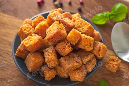 Preview: Plate with soup croutons and herbs