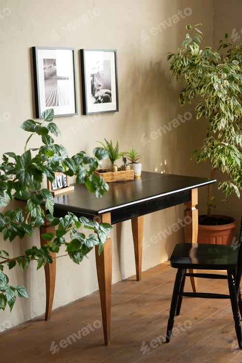 Preview: The interior of a modern office in a studio apartment.