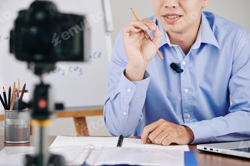 Preview: College tutor recording lesson