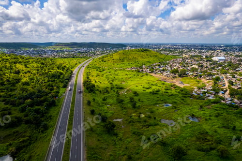 Preview: Aerial view of traffic on highway, India.