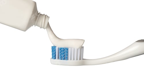 Preview: Applying pink paste on toothbrush