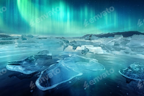 Preview: Aurora borealis in Jokulsarlon glacial lagoon