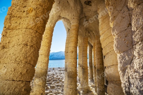 Preview: Crowley columns