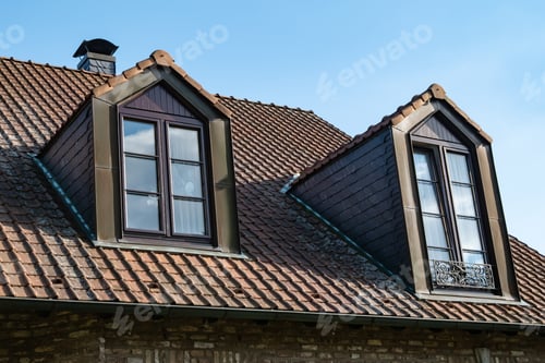 Preview: Low angle shot of a roof of a building