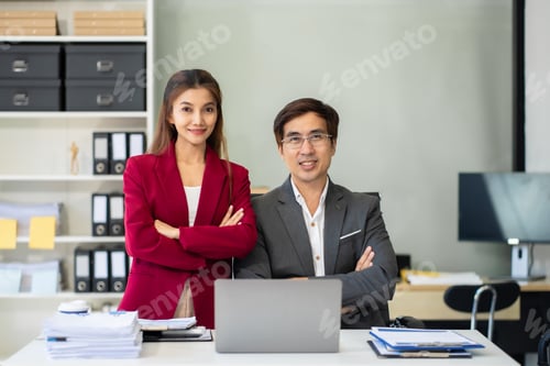 Preview: Business team creative businesspeople coworker in office