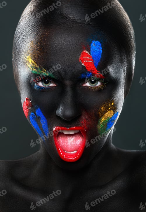 Preview: Portrait of a beautiful open-mouthed woman with black face