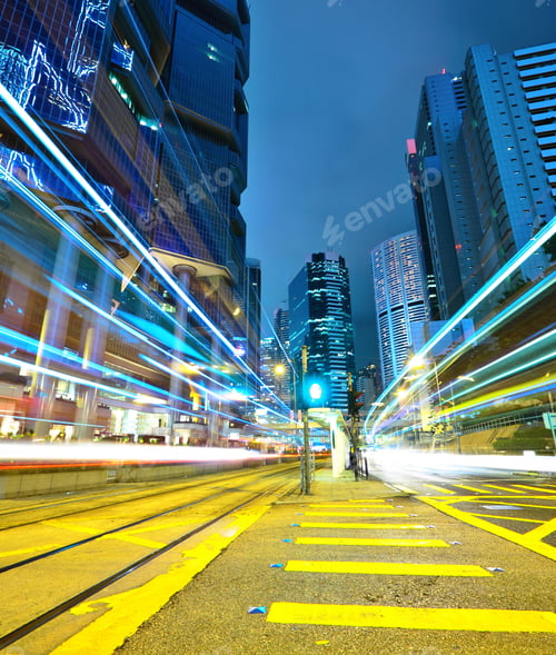 Preview: traffic in city at night