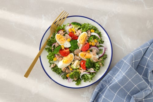 Healthy Tuna Salad with Boiled Eggs and Vegetables