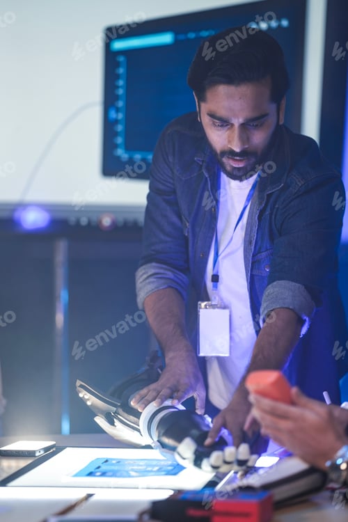 Preview: A startup team develops future medical technology. The diverse engineers test