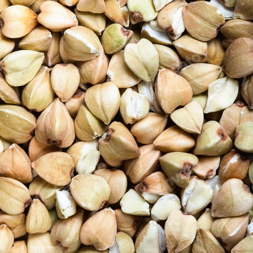 Preview: raw green buckwheat close up