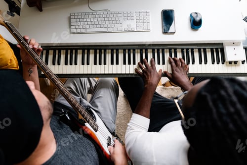 Preview: Artists producing music.