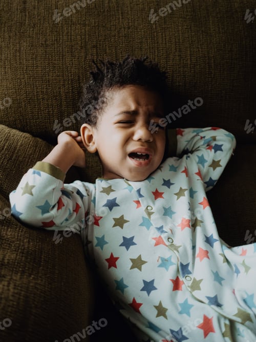 Preview: Black child ready to cry