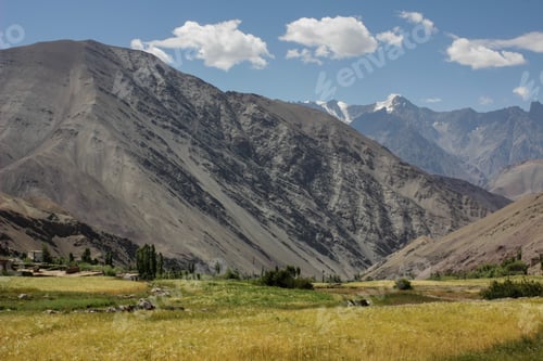 Preview: Beautiful Mountain Landscape in India