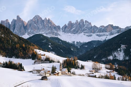Preview: Winter landscape of the Dolomites