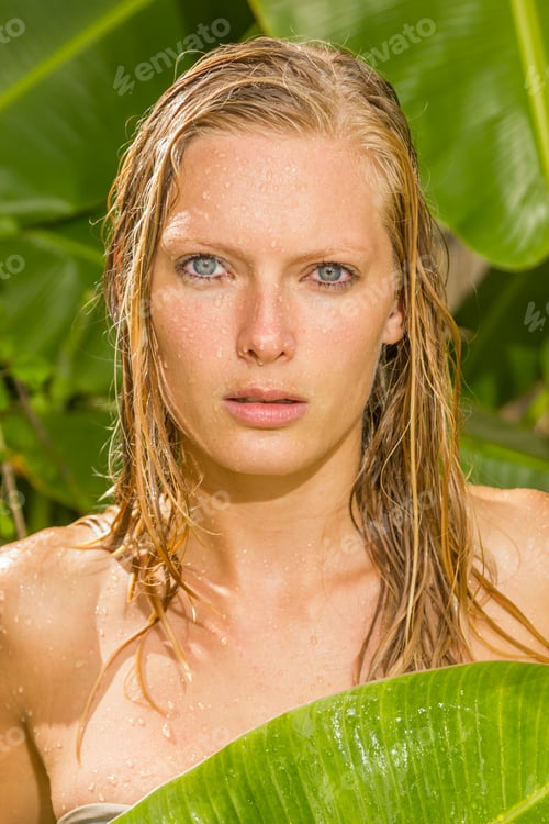 Preview: woman in tropical shower