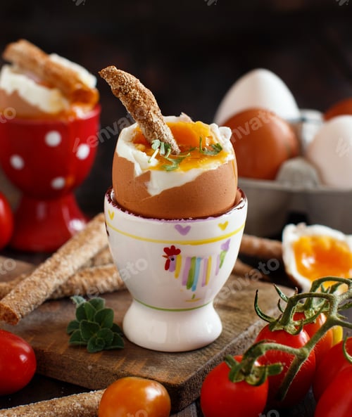 Preview: Soft-boiled egg with crisp bread