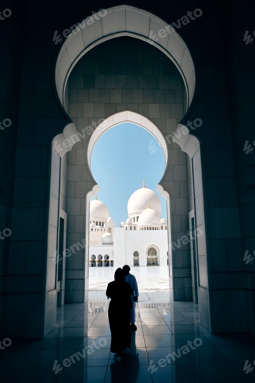 Preview: Cheikh Zayed Grand Mosque entrance