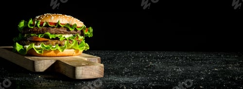 Preview: Burger with beef and vegetables.