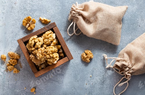 Preview: walnuts