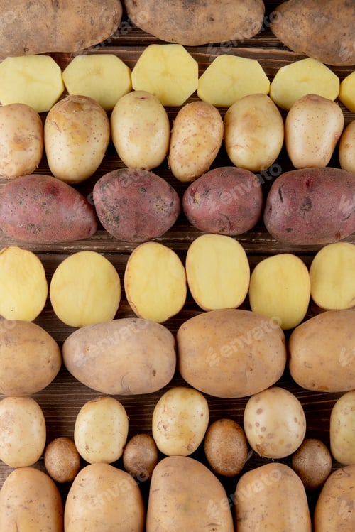 Preview: top view of pattern of sliced and whole potato