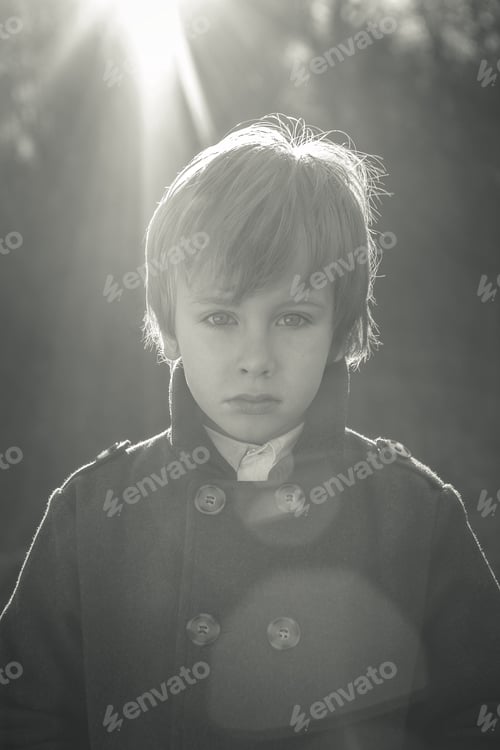 Preview: Backlight glance.