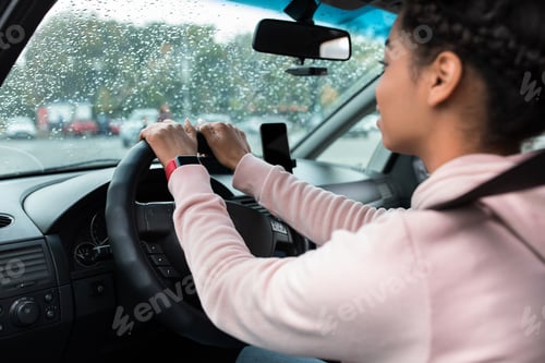 Preview: Driver enjoys driving in new car around city