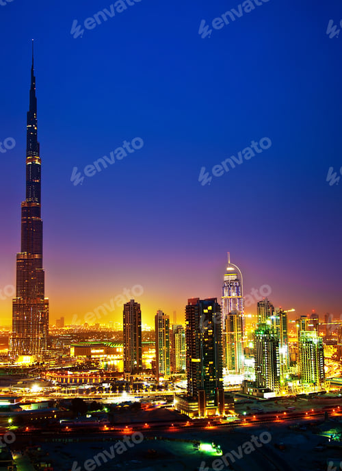 Preview: Dubai downtown at night