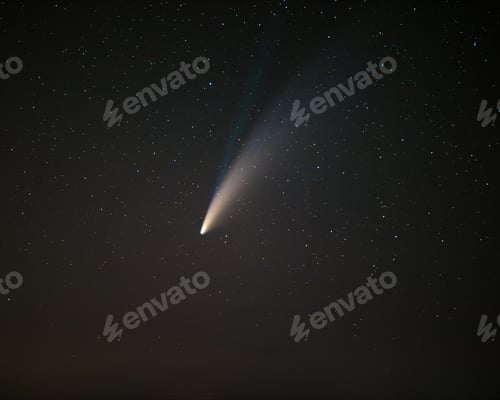 Preview: Comet C2020F3 Neowise displaying its blue ionic tail