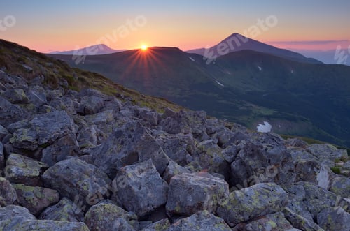 Preview: Sunset in the mountains