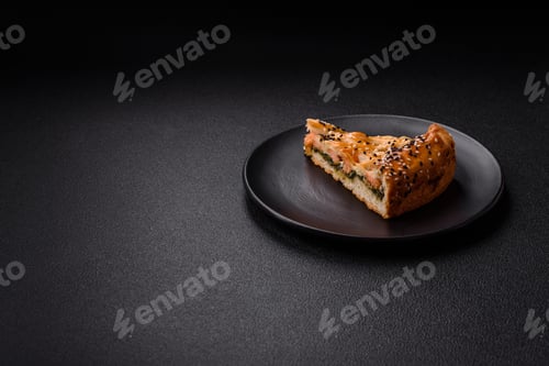Preview: Pieces of quiche with salmon, spinach or broccoli, salt and spices