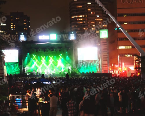 Preview: Outdoor Concert Audience