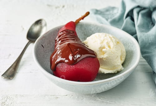 Preview: Pear poached in red wine