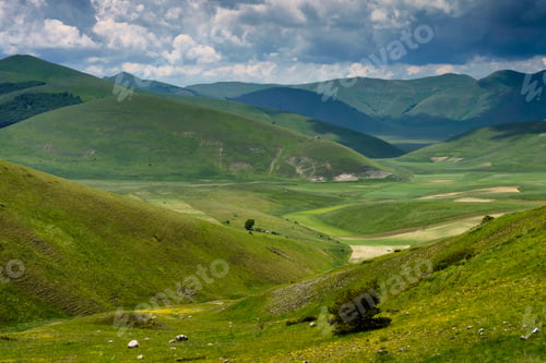 Preview: Piano Grande di Castelluccio, mountain and rural landscape