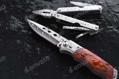 Preview: Foldable Knife and foldable pilers