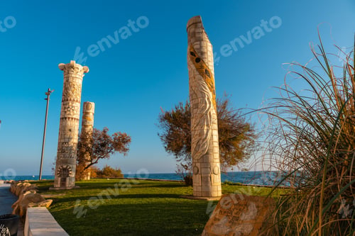Preview: The lovely columns on Avenida de los Marineros in the coastal town of Torrevieja