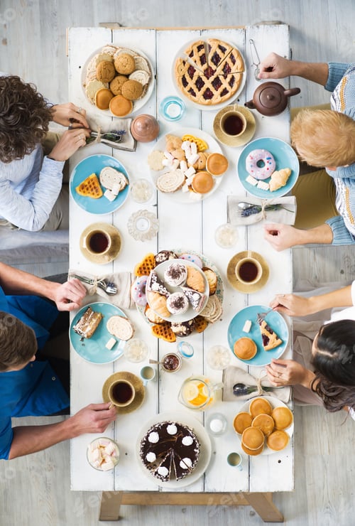Preview: Friends by table